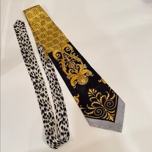 Gianni Versace Vintage 100% silk Gold and Black iconic Medusa Head motif Tie